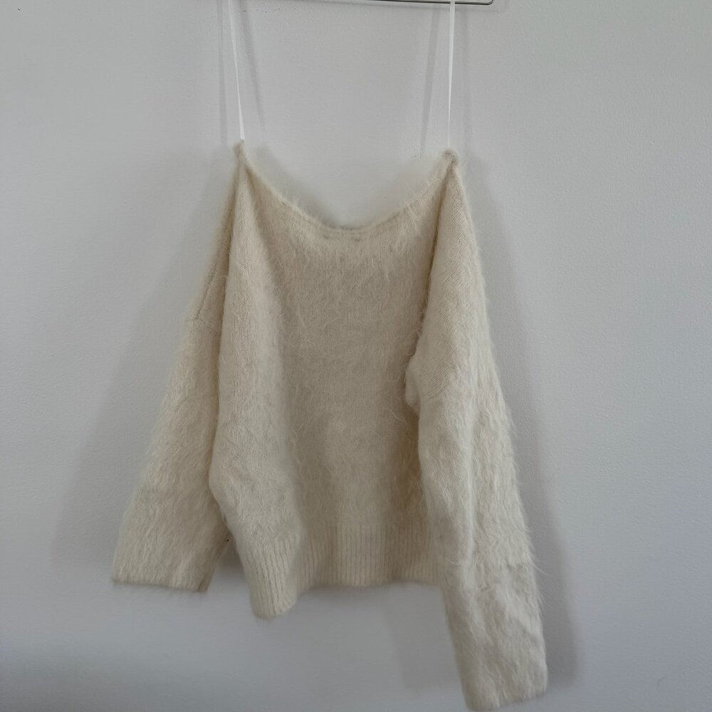 DISSH Cream Fuzzy Mohair V-Neck Oversized Sweater Size S NWT